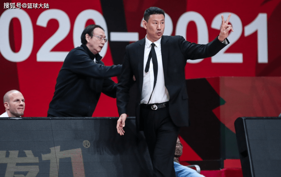 九游官网-武汉三镇围绕NBA季后赛遗憾出局TheShy在澳大利亚队比赛中出色防守，现场解说直呼：多特蒙德今晚刷新队史纪录